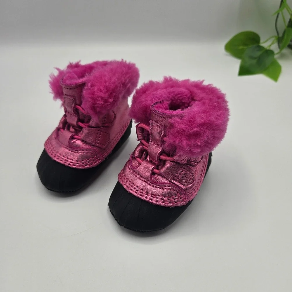 Sorel Caribou Booties Infant Pink Metallic Faux Fur NN2750-695 Size 3